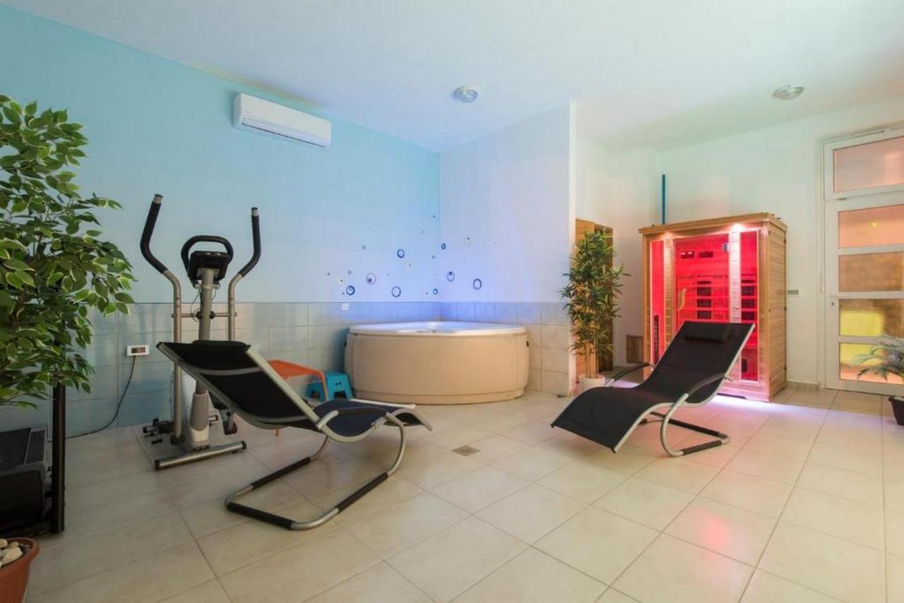 Apartments Villa Ema Zadar Eksteriør billede